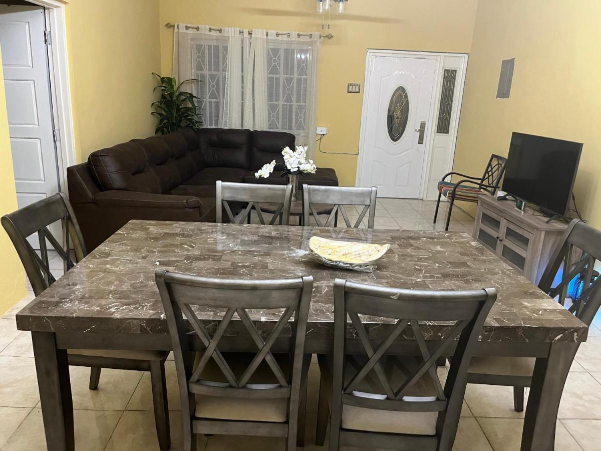 St Bess Comfort Style Black River Exterior foto