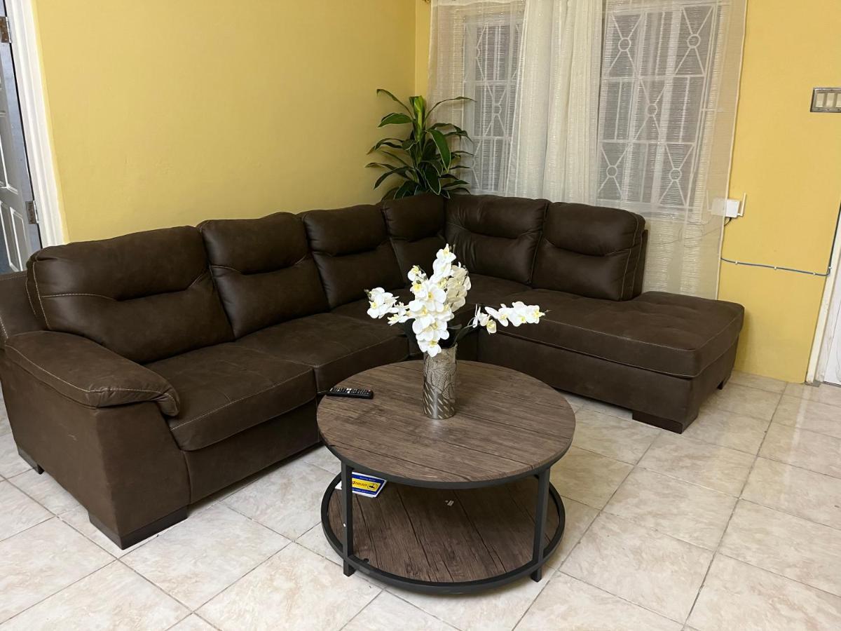 St Bess Comfort Style Black River Exterior foto