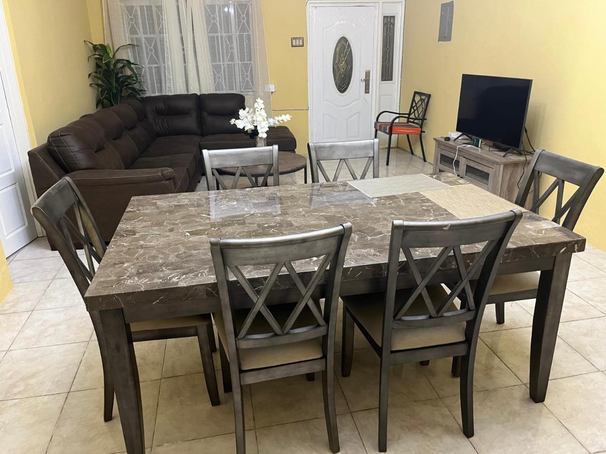 St Bess Comfort Style Black River Exterior foto